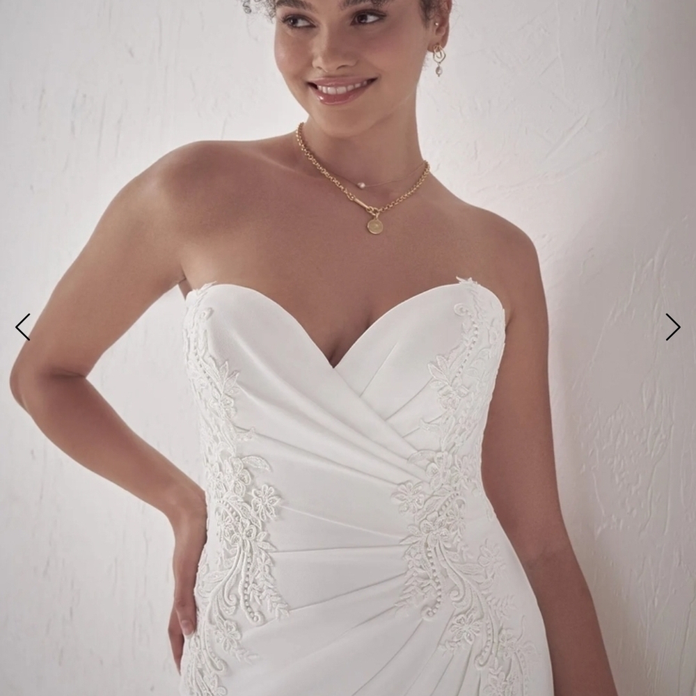 Maggie Sottero White Strapless Sweetheart Lace Appliqué Wedding gown size 14NWOT